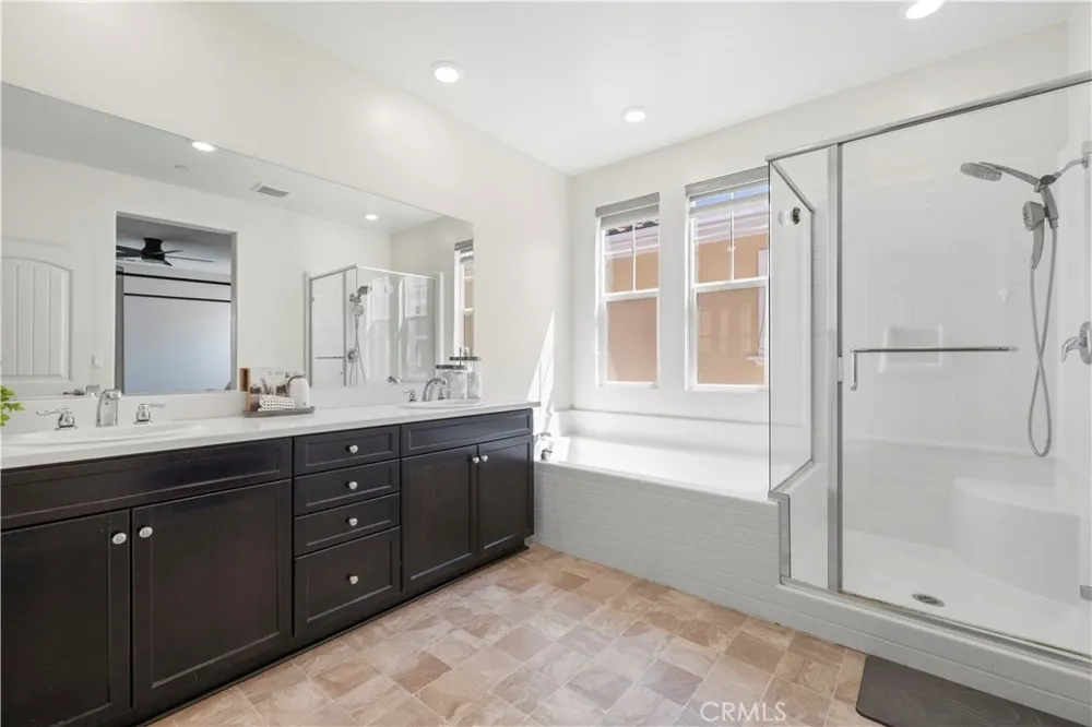 24158 Paseo Del Rancho Valencia, CA 91354