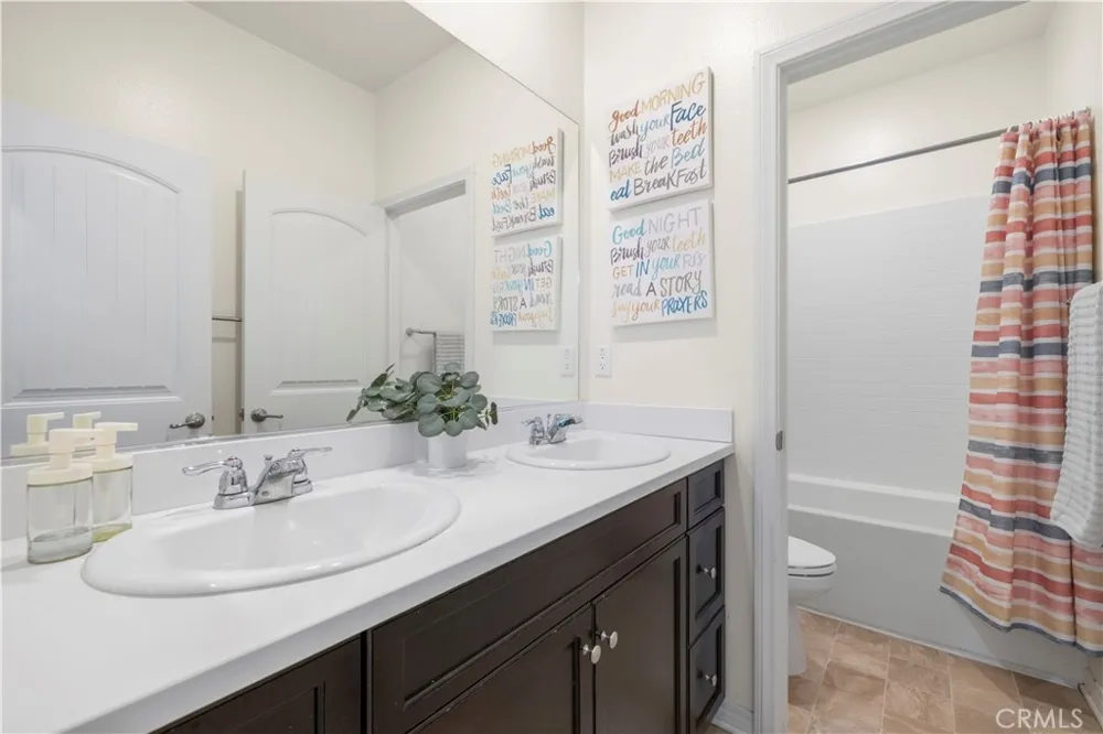 24158 Paseo Del Rancho Valencia, CA 91354