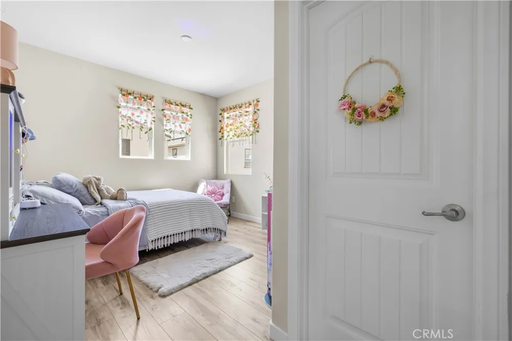 24158 Paseo Del Rancho Valencia, CA 91354