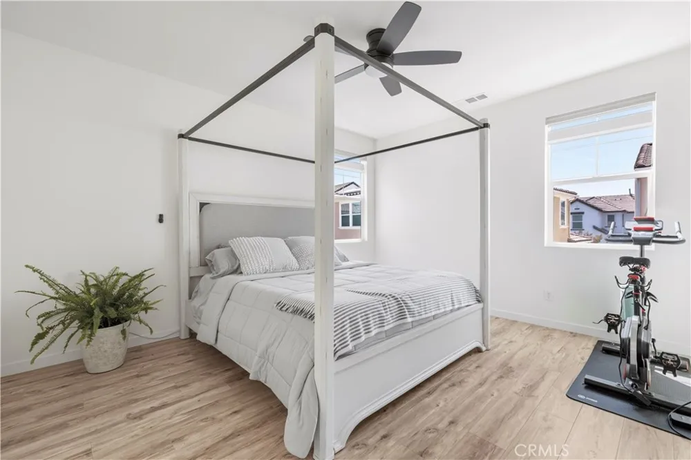 24158 Paseo Del Rancho Valencia, CA 91354