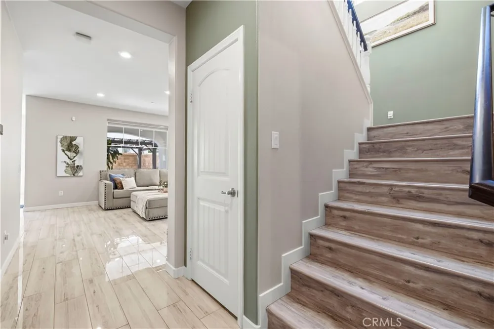 24158 Paseo Del Rancho Valencia, CA 91354