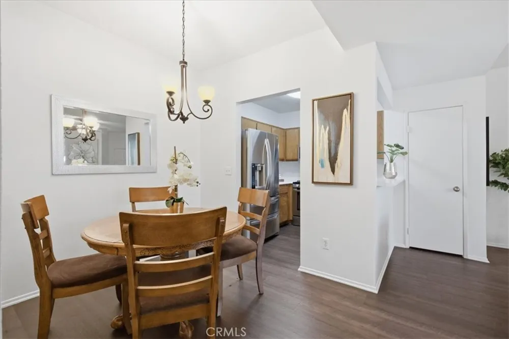 23709 Del Monte #219 Valencia, CA 91355
