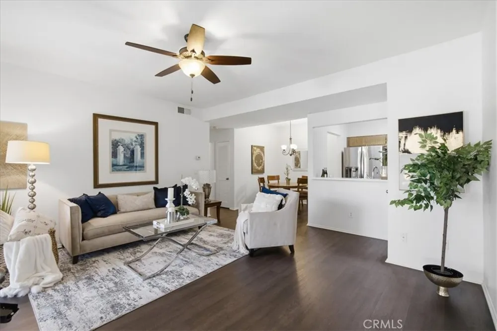 23709 Del Monte #219 Valencia, CA 91355