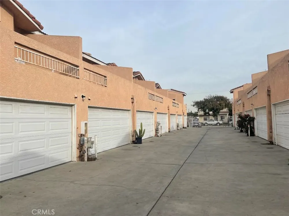 20725 Seine Avenue #A Lakewood, CA 90715