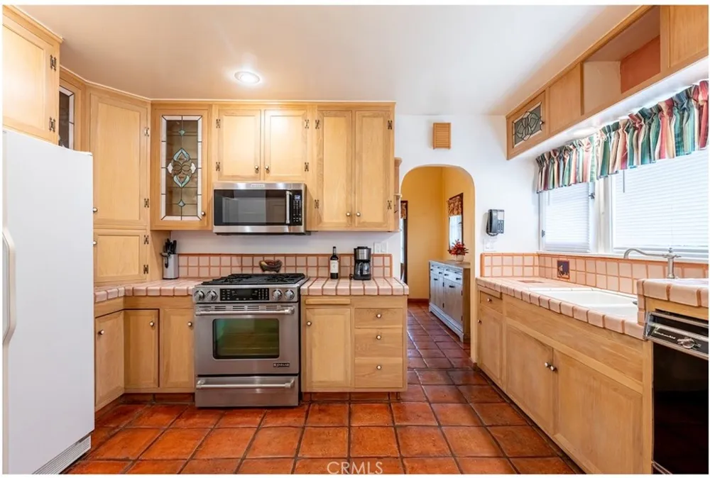424 W 11th Azusa, CA 91702