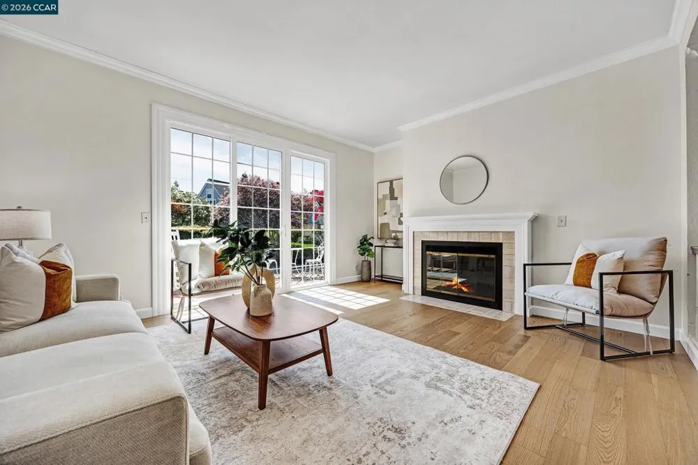 332 Marina Village Way Benicia, CA 94510