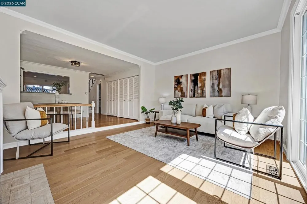 332 Marina Village Way Benicia, CA 94510