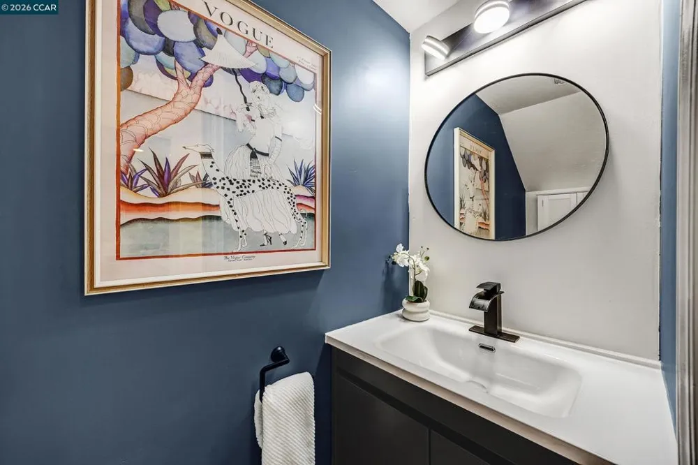 332 Marina Village Way Benicia, CA 94510