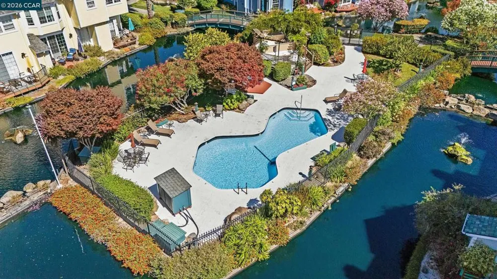 332 Marina Village Way Benicia, CA 94510