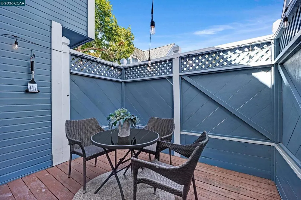 332 Marina Village Way Benicia, CA 94510