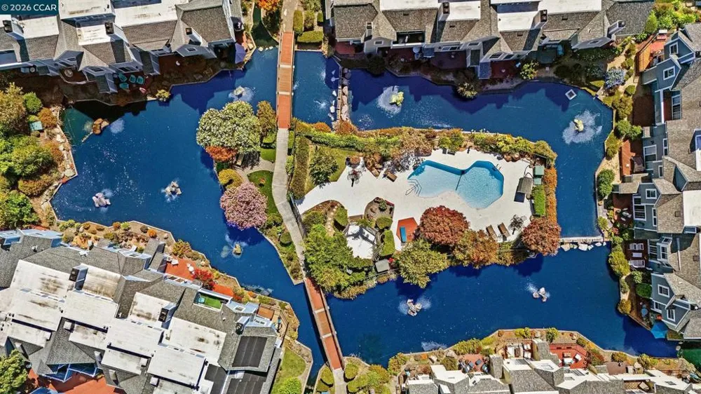 332 Marina Village Way Benicia, CA 94510