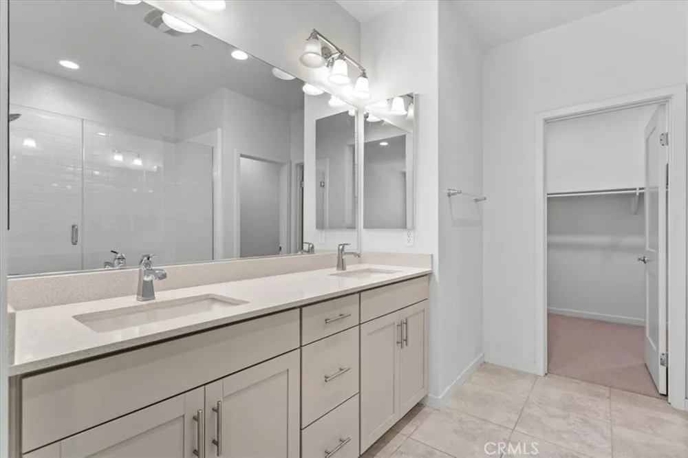 1821 Poppy Drive #5 Simi Valley, CA 93065