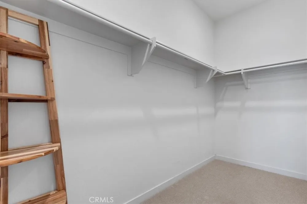 1821 Poppy Drive #5 Simi Valley, CA 93065