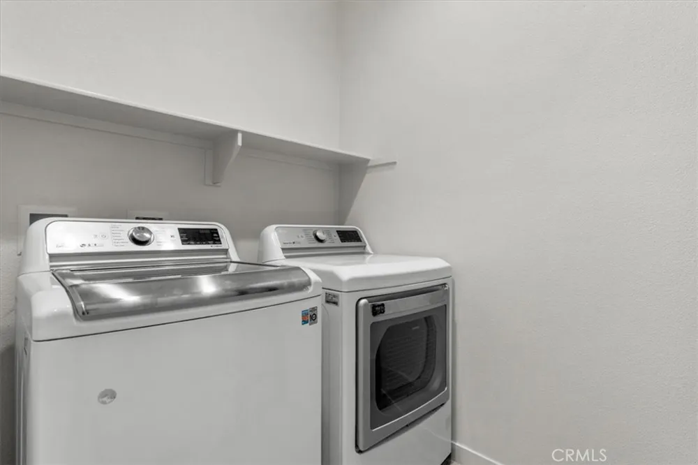 1821 Poppy Drive #5 Simi Valley, CA 93065
