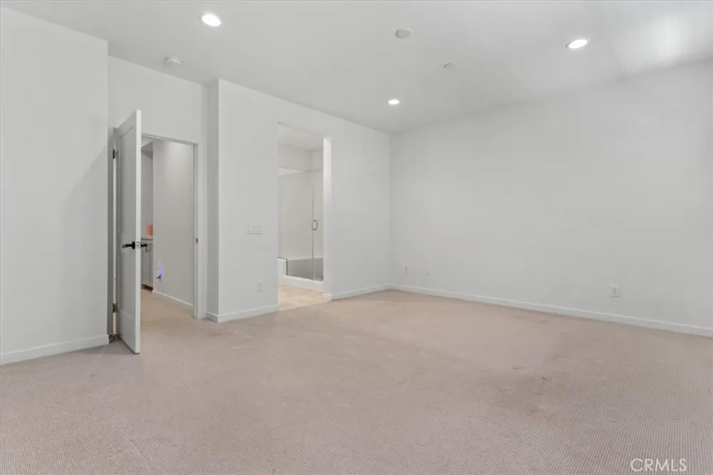 1821 Poppy Drive #5 Simi Valley, CA 93065