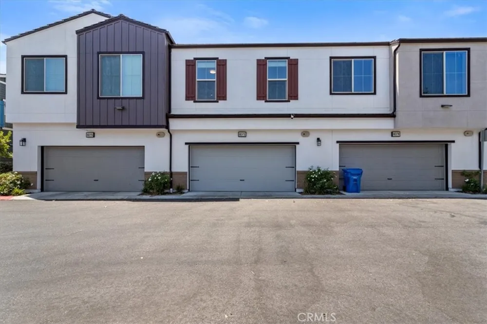 1821 Poppy Drive #5 Simi Valley, CA 93065