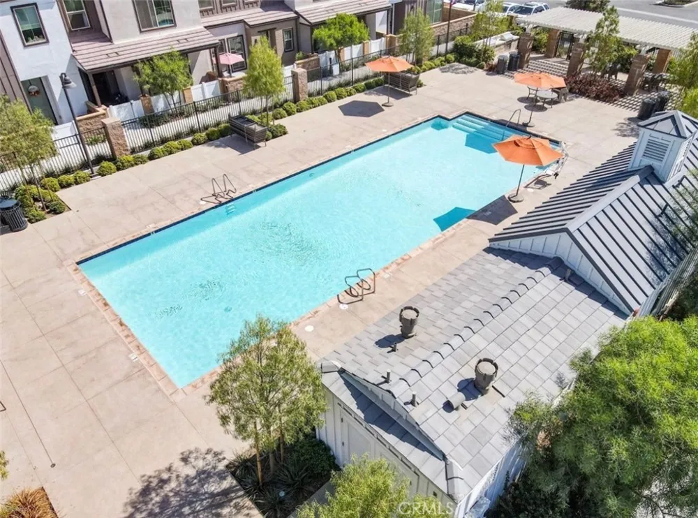 1821 Poppy Drive #5 Simi Valley, CA 93065