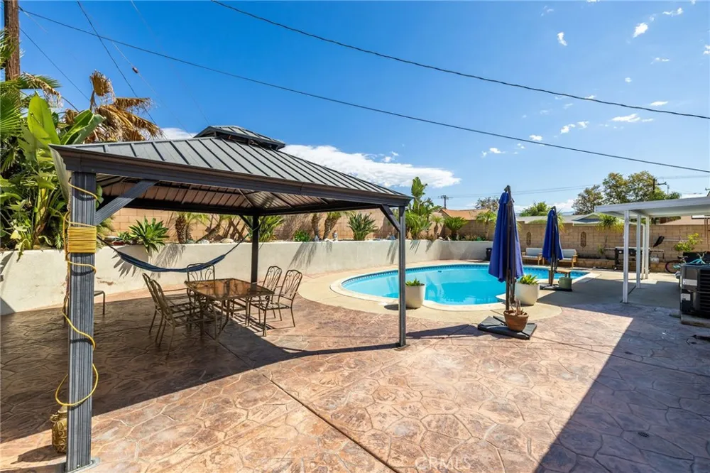 19266 Arbeth Street Rialto, CA 92377