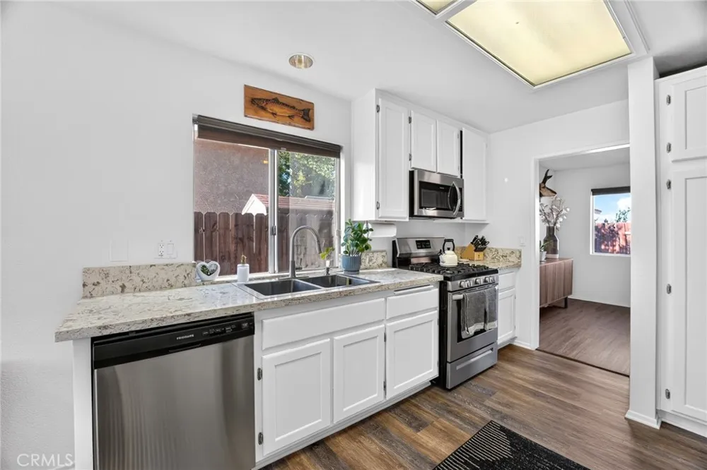 1043 Juniper Banning, CA 92220