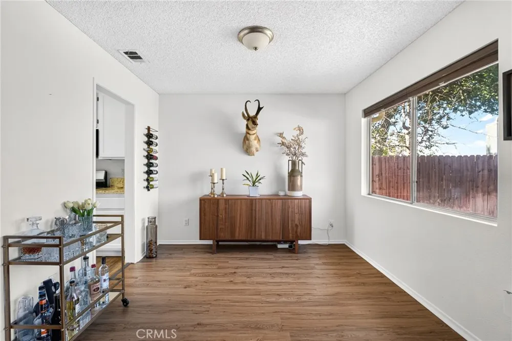 1043 Juniper Banning, CA 92220