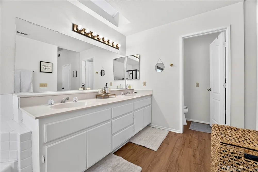 1043 Juniper Banning, CA 92220