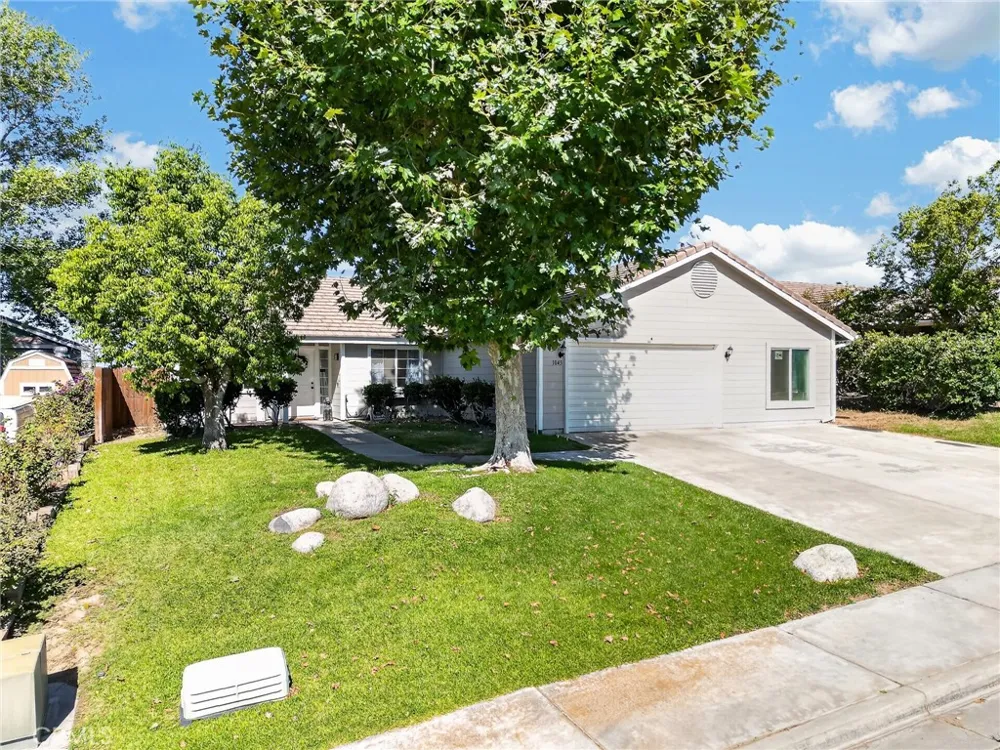 1043 Juniper Banning, CA 92220