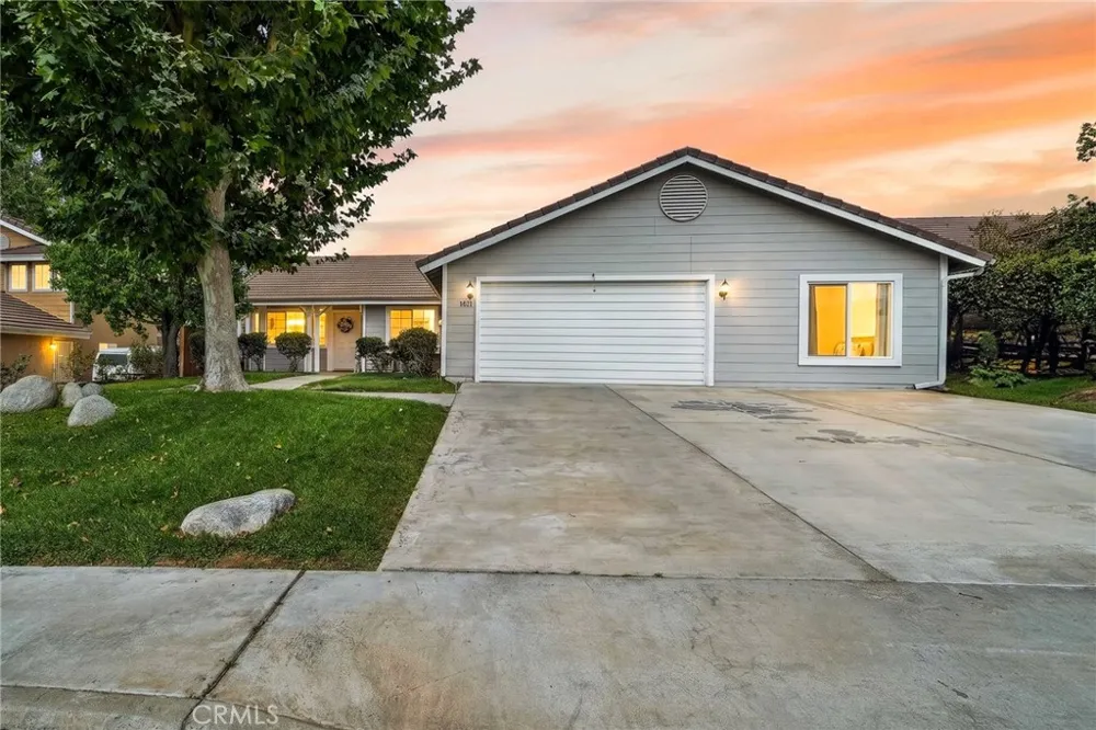 1043 Juniper Banning, CA 92220