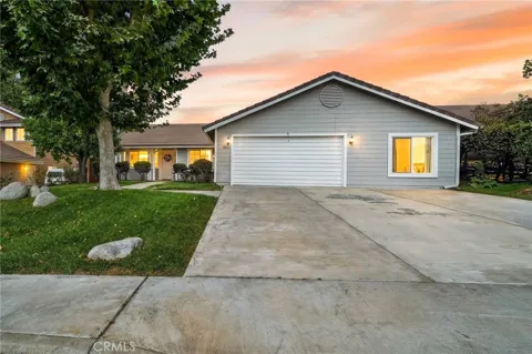1043 Juniper