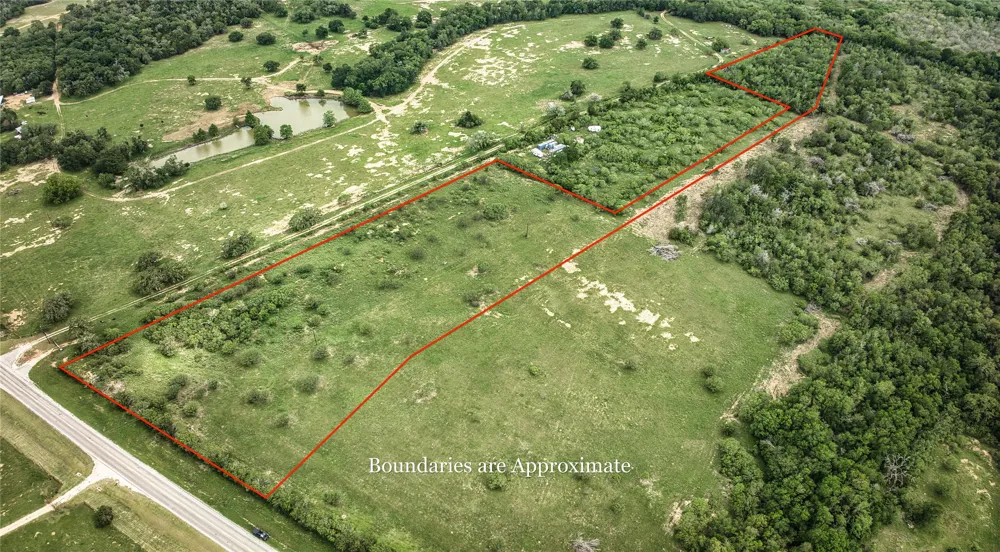 9296 Fm 713 Dale, TX 78616