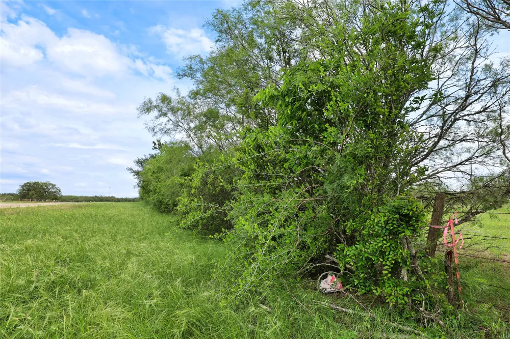 9296 Fm 713 Dale, TX 78616