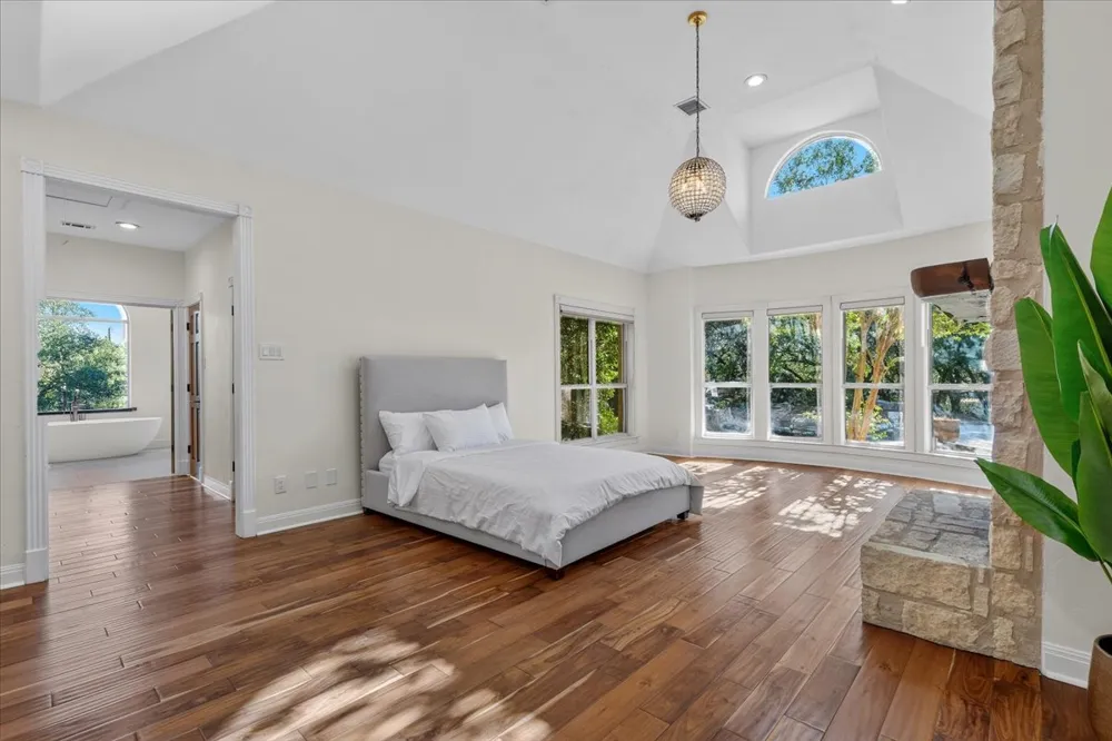 23600 Pedernales Canyon Trail Spicewood, TX 78669