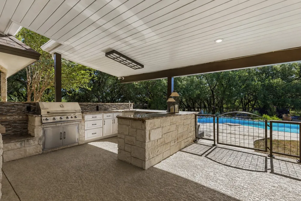23600 Pedernales Canyon Trail Spicewood, TX 78669