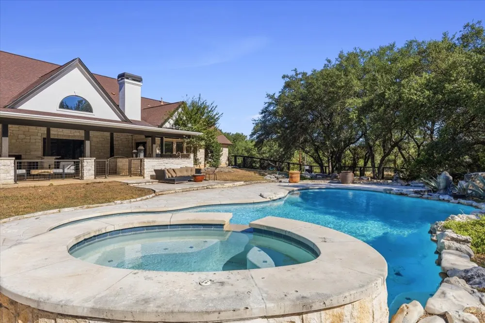 23600 Pedernales Canyon Trail Spicewood, TX 78669