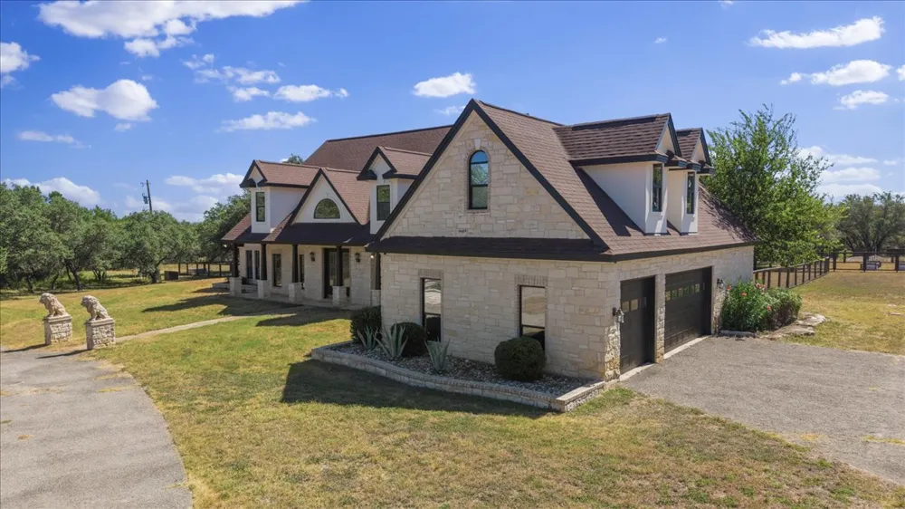 23600 Pedernales Canyon Trail Spicewood, TX 78669