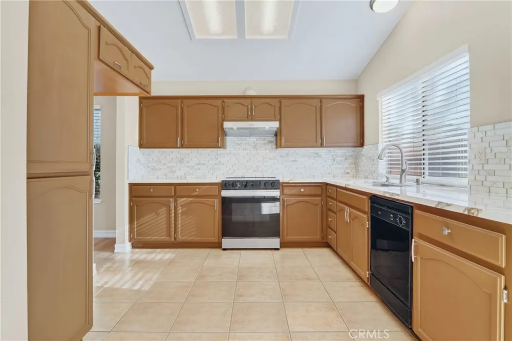9667 Douglas Avenue Delhi, CA 95315
