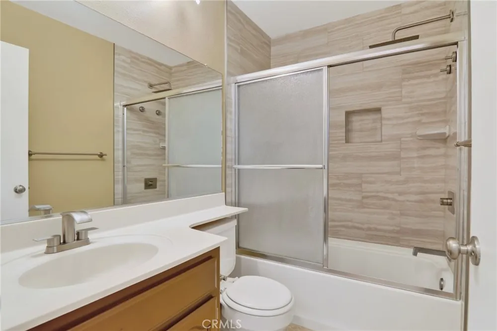 9667 Douglas Avenue Delhi, CA 95315