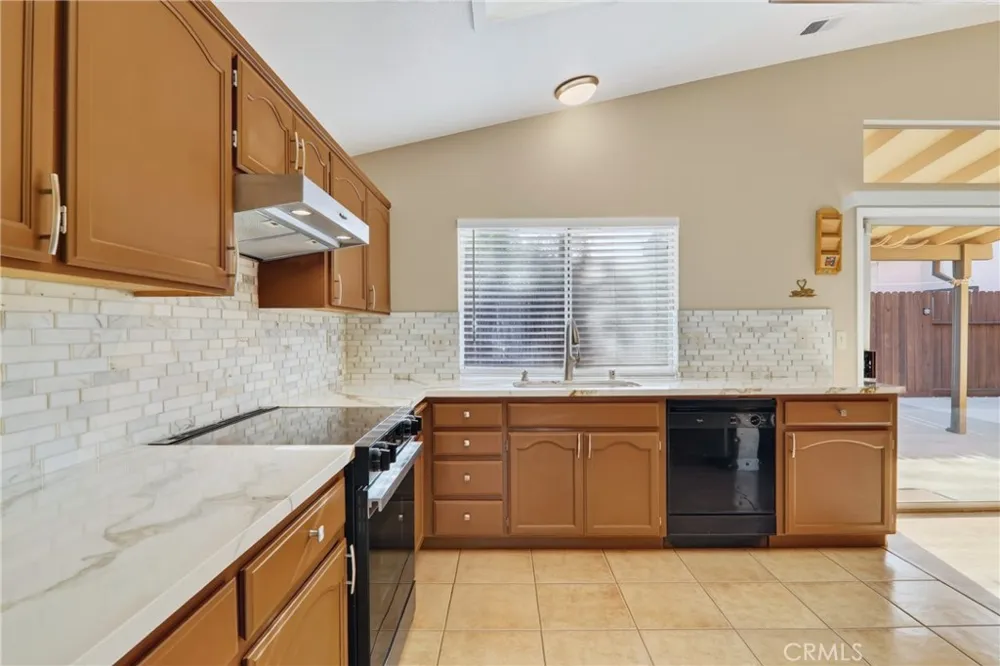 9667 Douglas Avenue Delhi, CA 95315