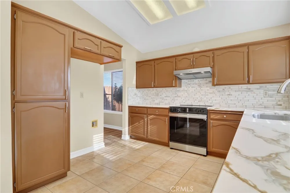 9667 Douglas Avenue Delhi, CA 95315