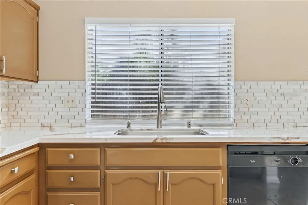 9667 Douglas Avenue Delhi, CA 95315