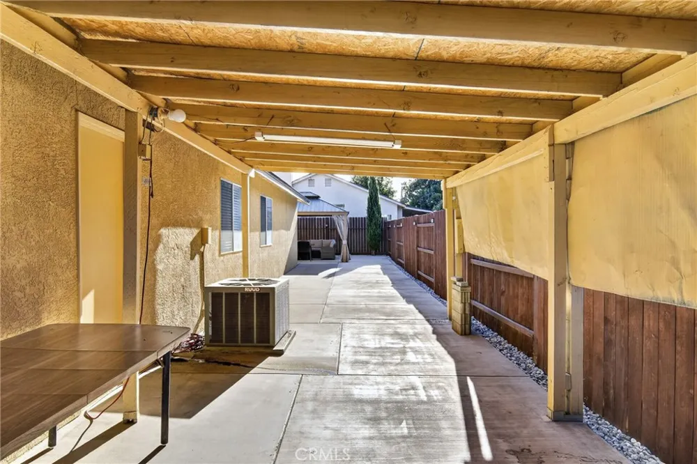 9667 Douglas Avenue Delhi, CA 95315