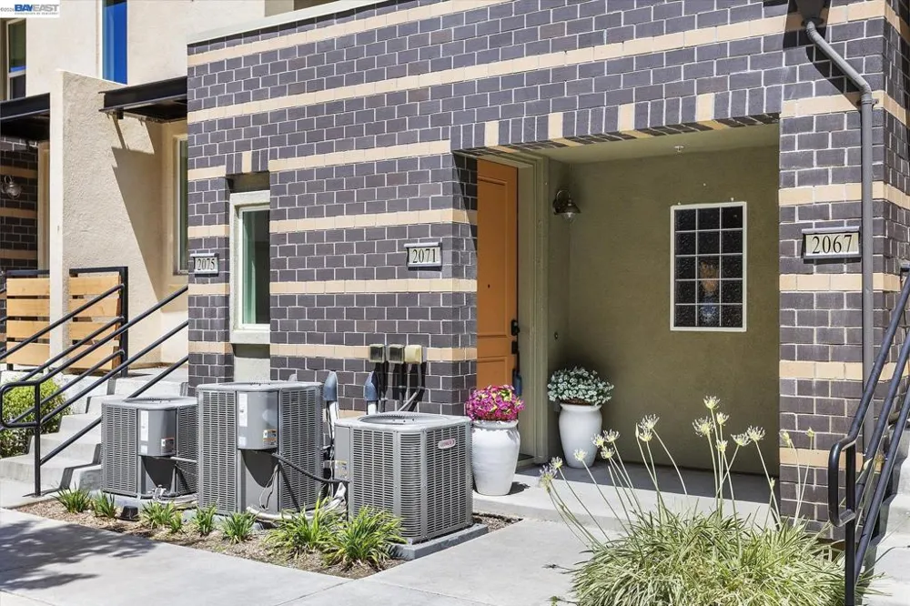 2071 Mahuron Cir San Jose, CA 95133