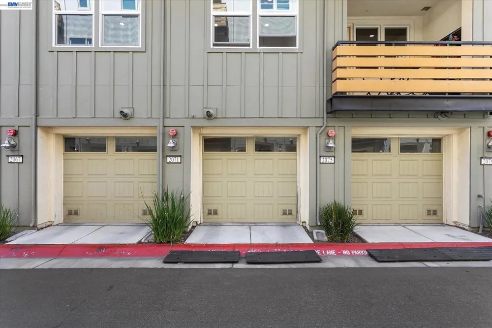 2071 Mahuron Cir San Jose, CA 95133