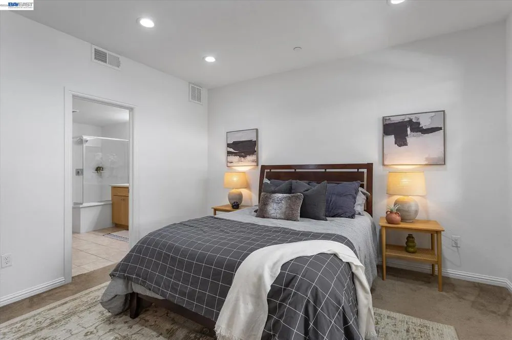 2071 Mahuron Cir San Jose, CA 95133
