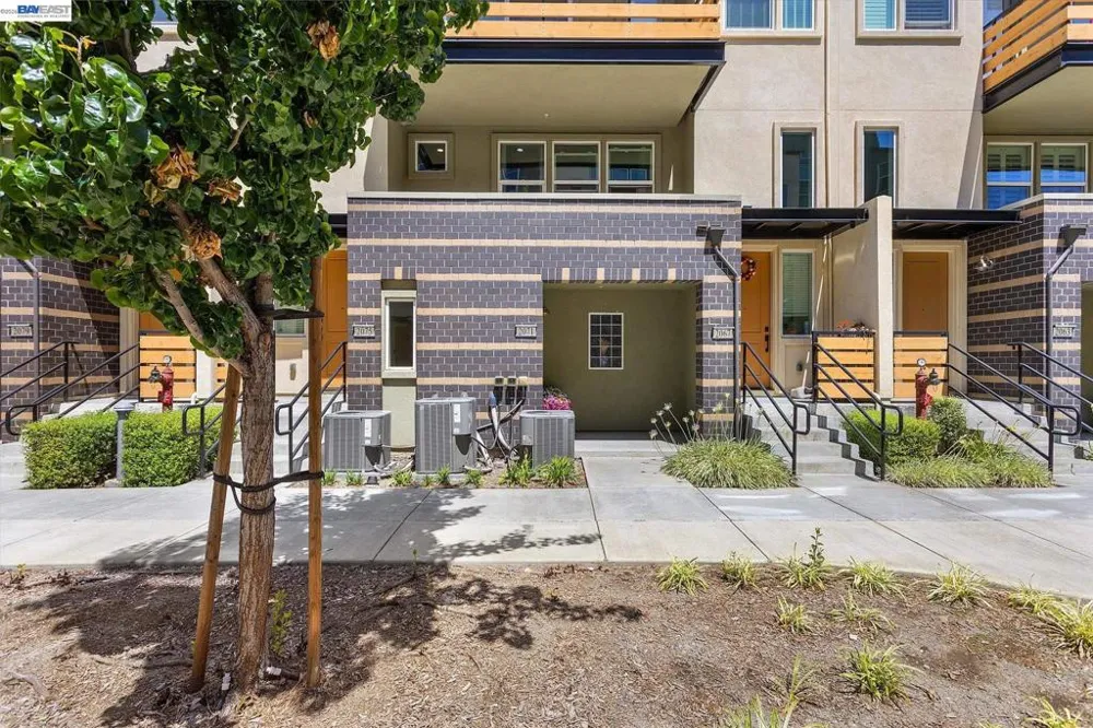 2071 Mahuron Cir San Jose, CA 95133