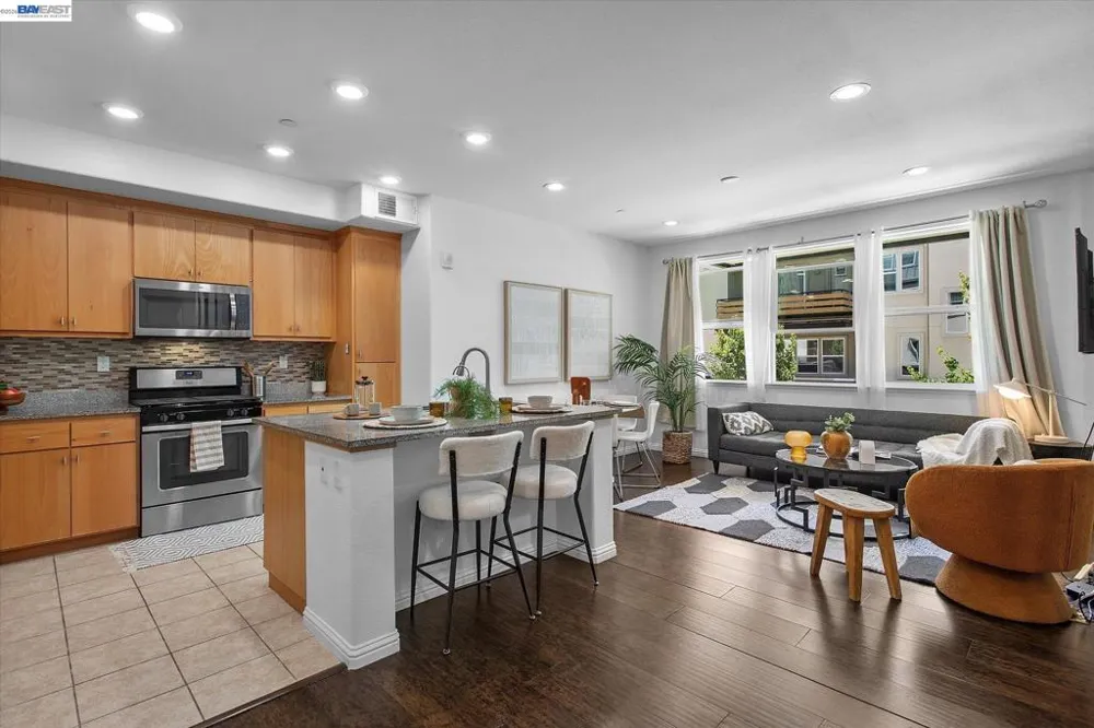 2071 Mahuron Cir San Jose, CA 95133