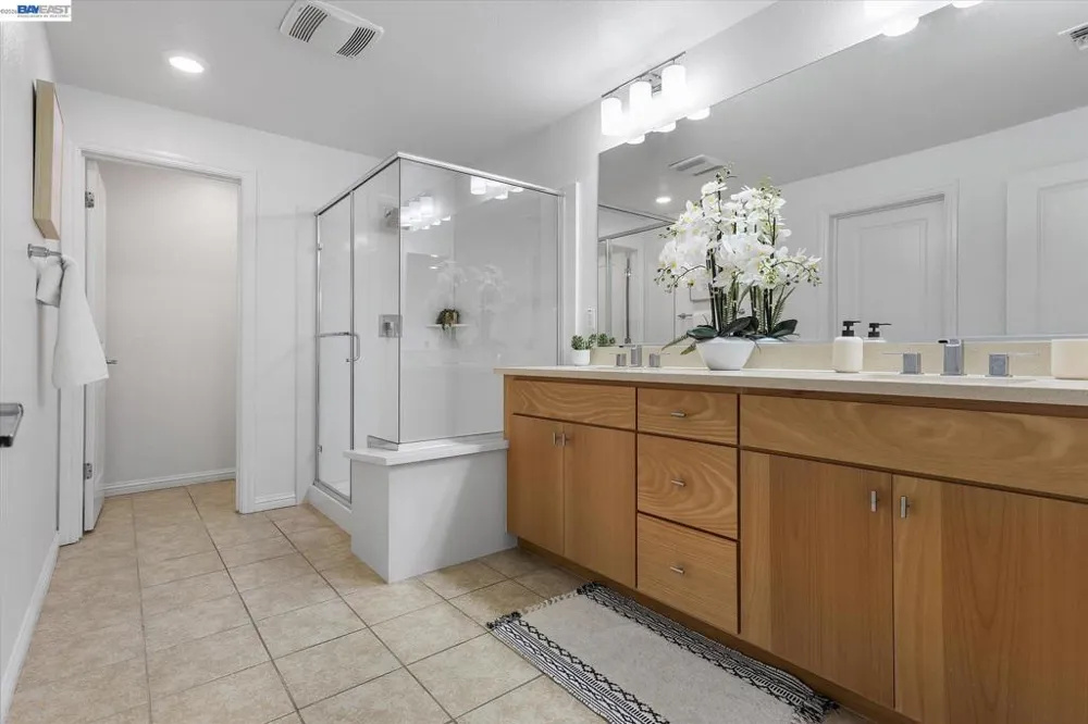 2071 Mahuron Cir San Jose, CA 95133