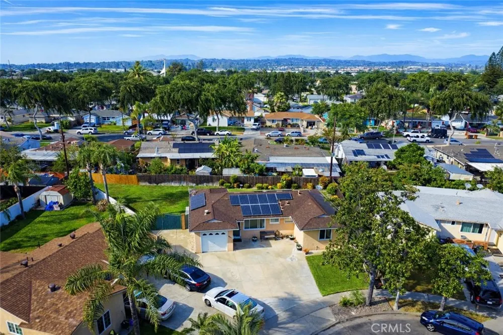 605 Juniper Avenue Fullerton, CA 92833