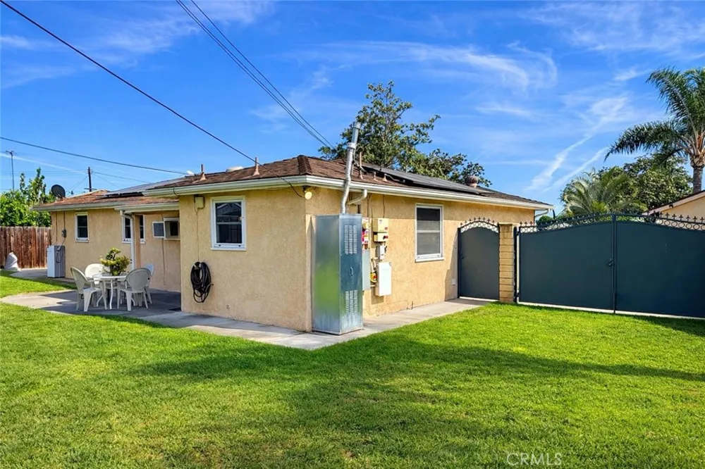 605 Juniper Avenue Fullerton, CA 92833