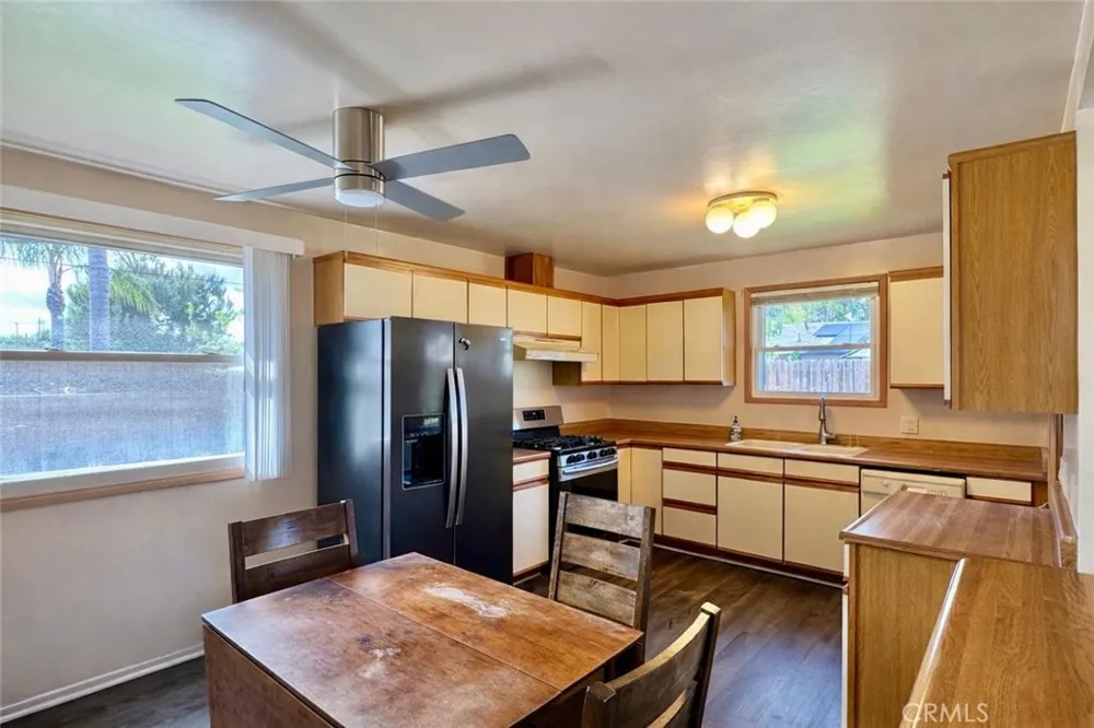 605 Juniper Avenue Fullerton, CA 92833