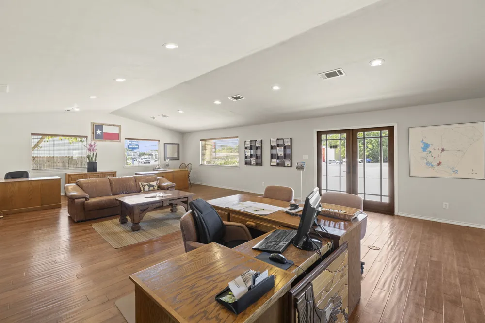 503 S Water Street S Burnet, TX 78611